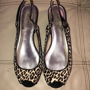 Micheal Kors paten leather wedges.Good cond.